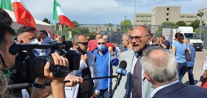 Giuseppe Alviti ( Lega Sud): Allucinante vietare tutto, obbligo di mascherine e poi promuovere le elezioni regionali e referendum con assembramenti.